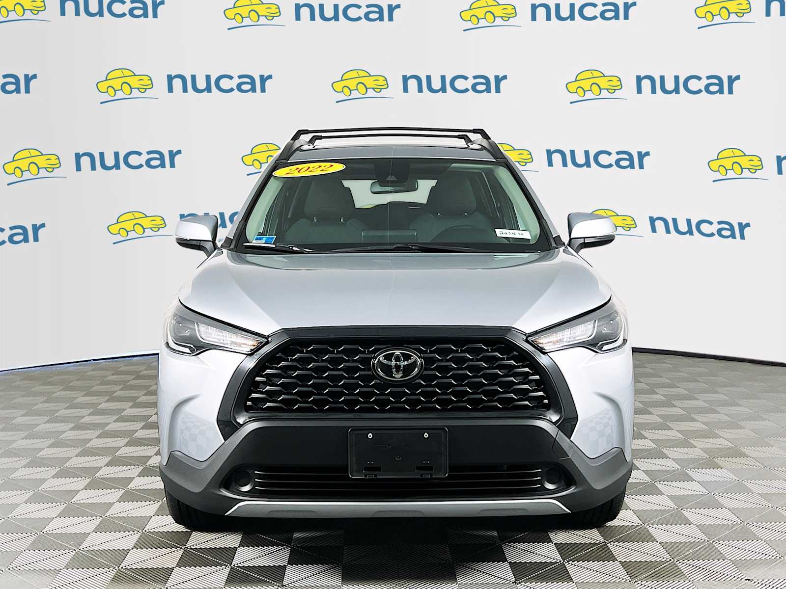 2022 Toyota Corolla Cross LE - Photo 2