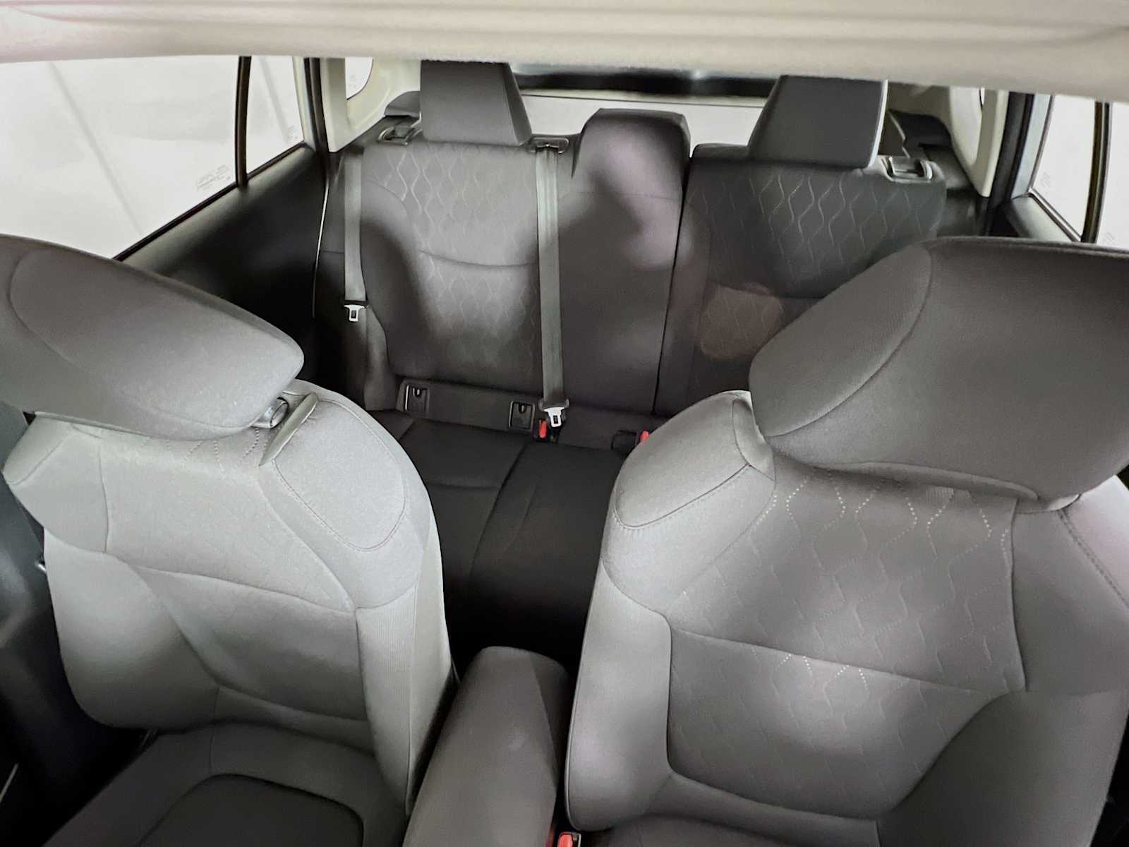 2022 Toyota Corolla Cross LE - Photo 21