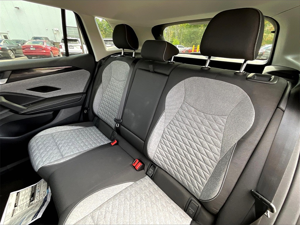 2025 Volkswagen Tiguan 2.0T S - Photo 15