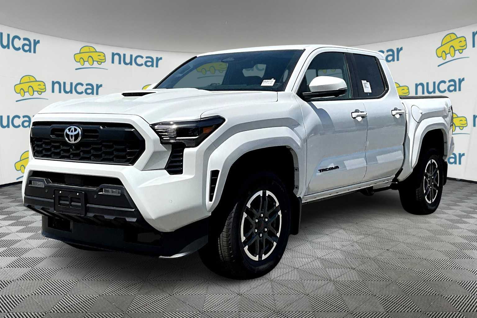 2025 Toyota Tacoma TRD Sport - Photo 4