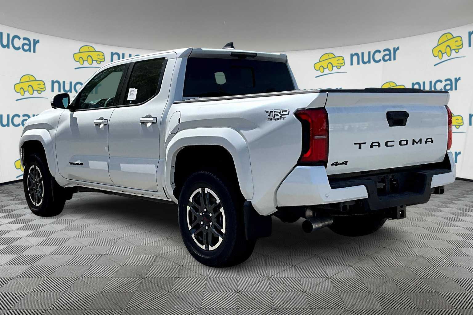 2025 Toyota Tacoma TRD Sport - Photo 5