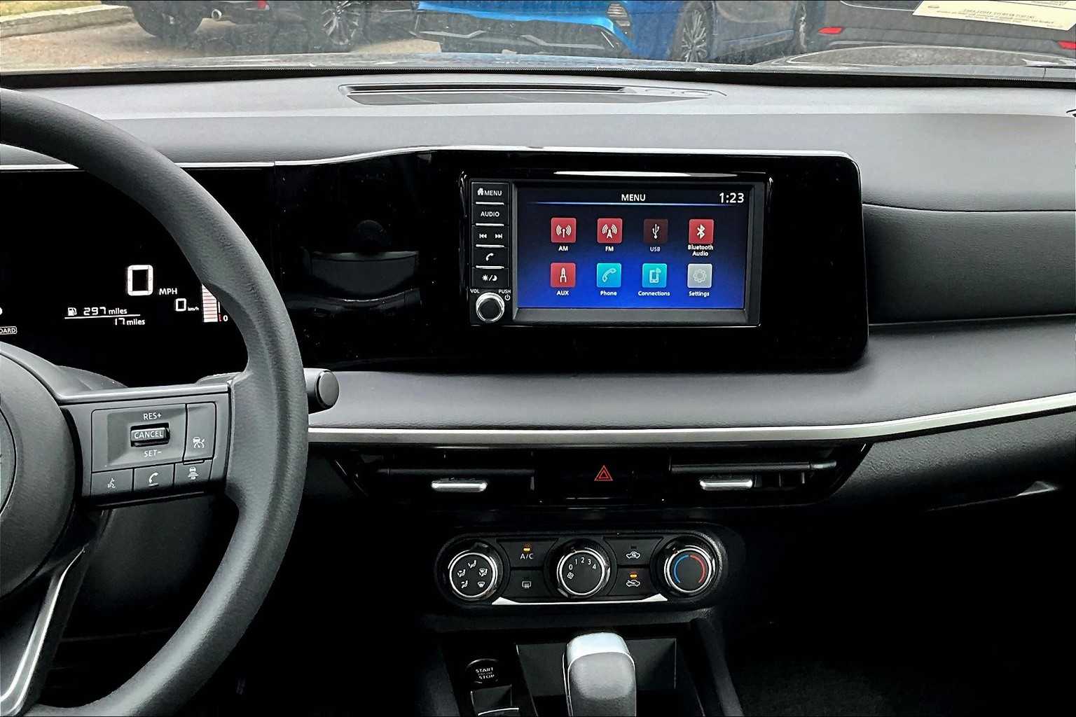 2025 Nissan Kicks S - Photo 13