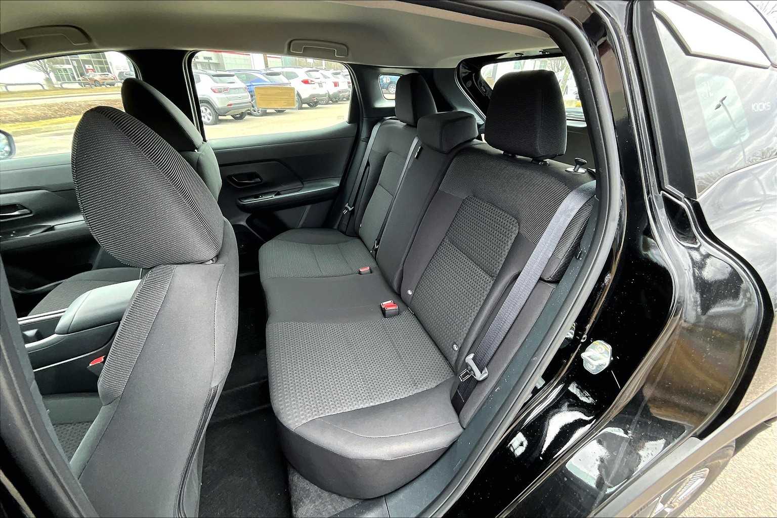 2025 Nissan Kicks S - Photo 15