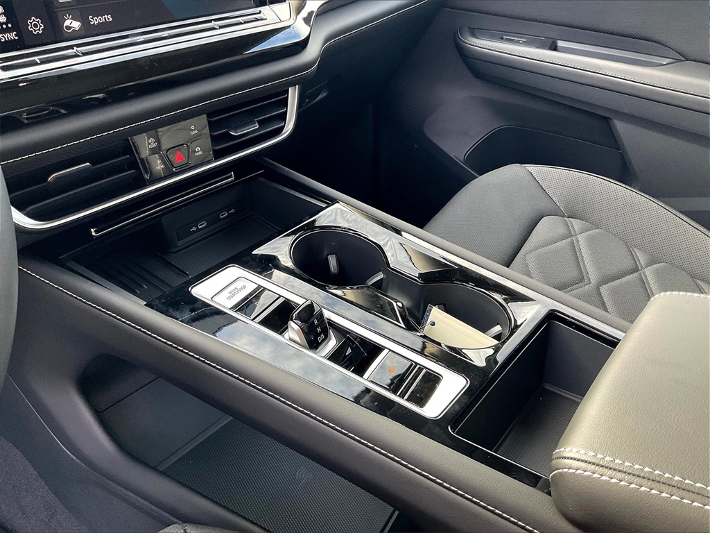 2026 Volkswagen Atlas 2.0T SE w/Technology - Photo 14
