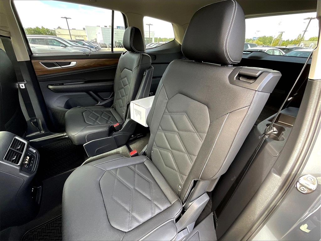 2026 Volkswagen Atlas 2.0T SE w/Technology - Photo 15