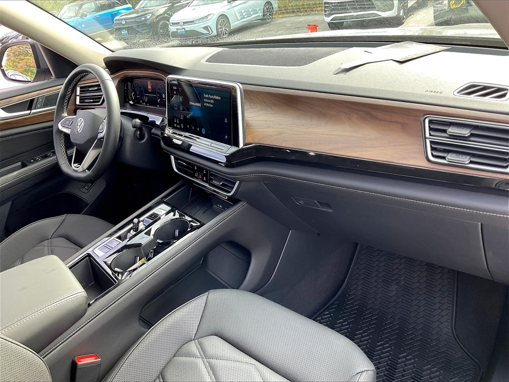 2026 Volkswagen Atlas 2.0T SE w/Technology - Photo 10