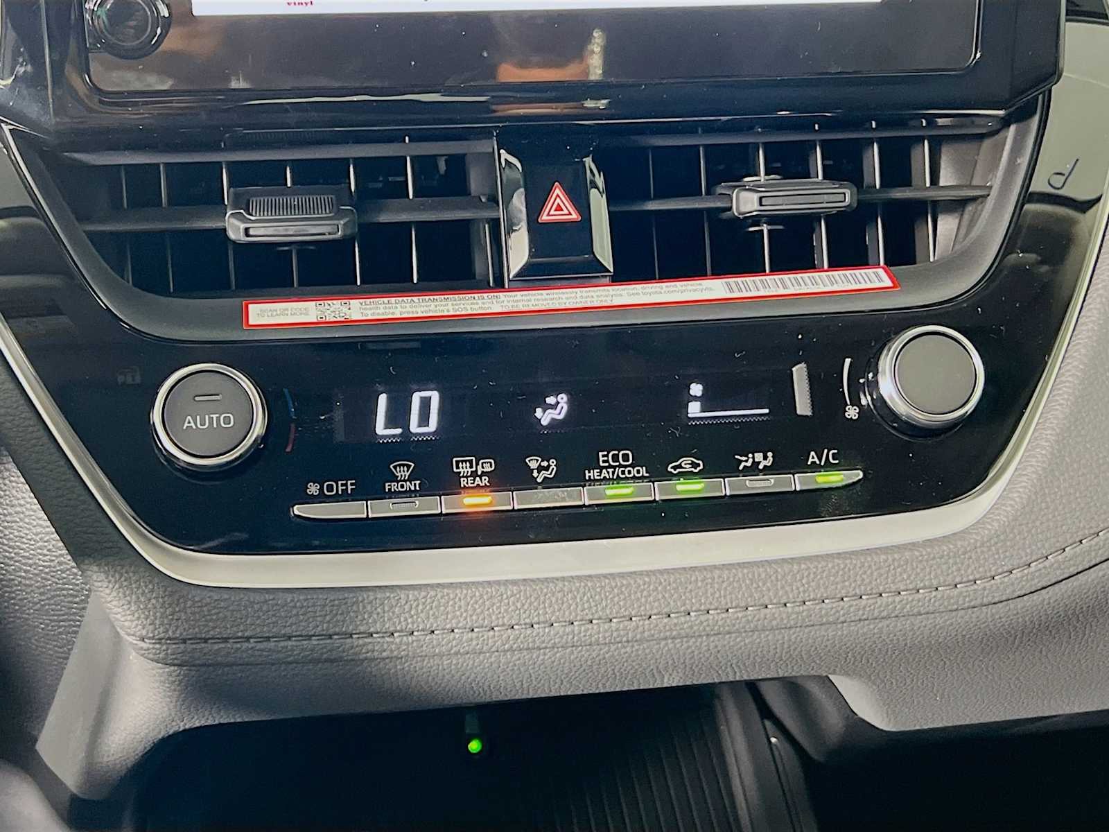 2026 Toyota Corolla Cross LE - Photo 10
