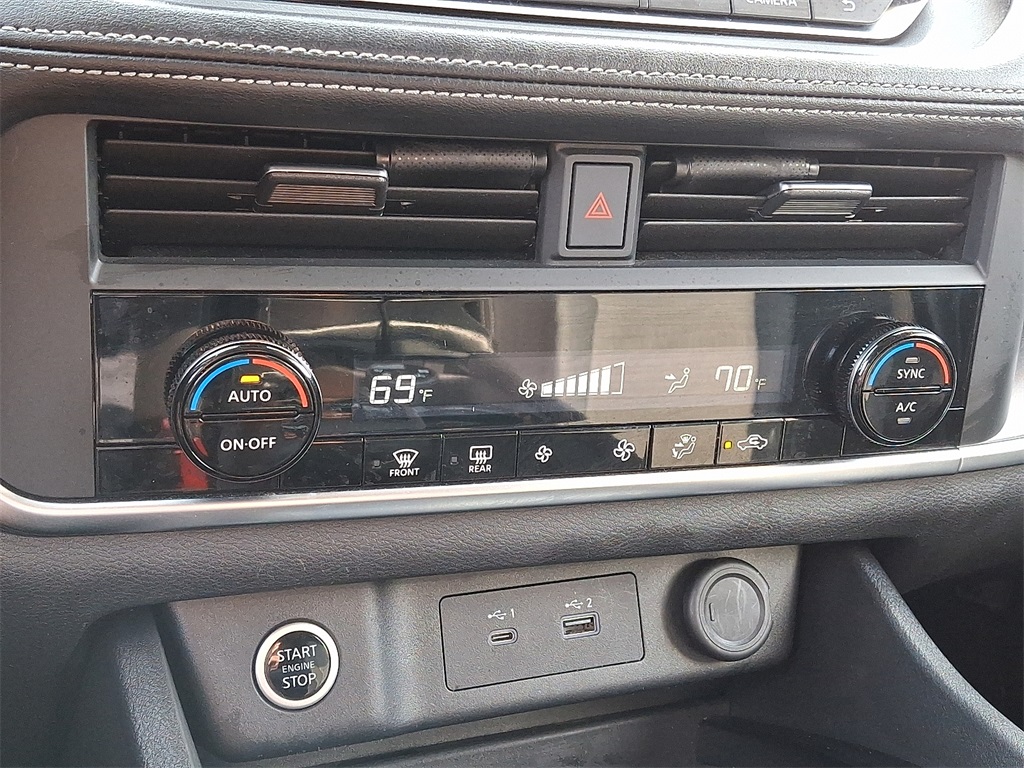 2023 Nissan Rogue SV - Photo 16