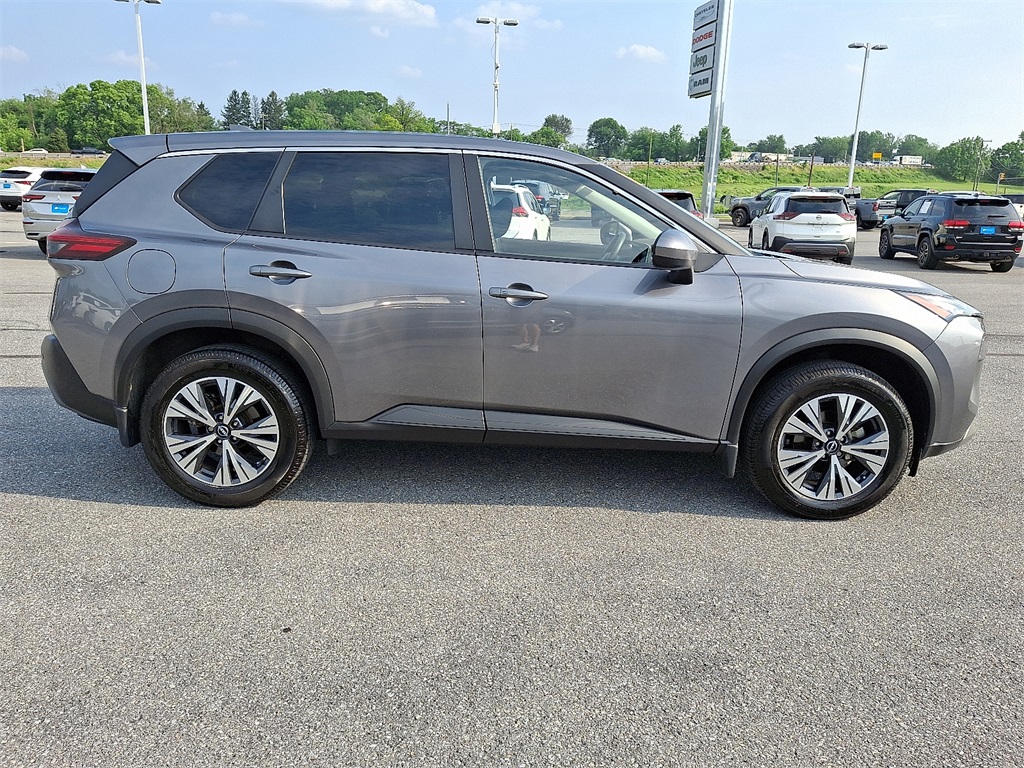 2023 Nissan Rogue SV - Photo 8