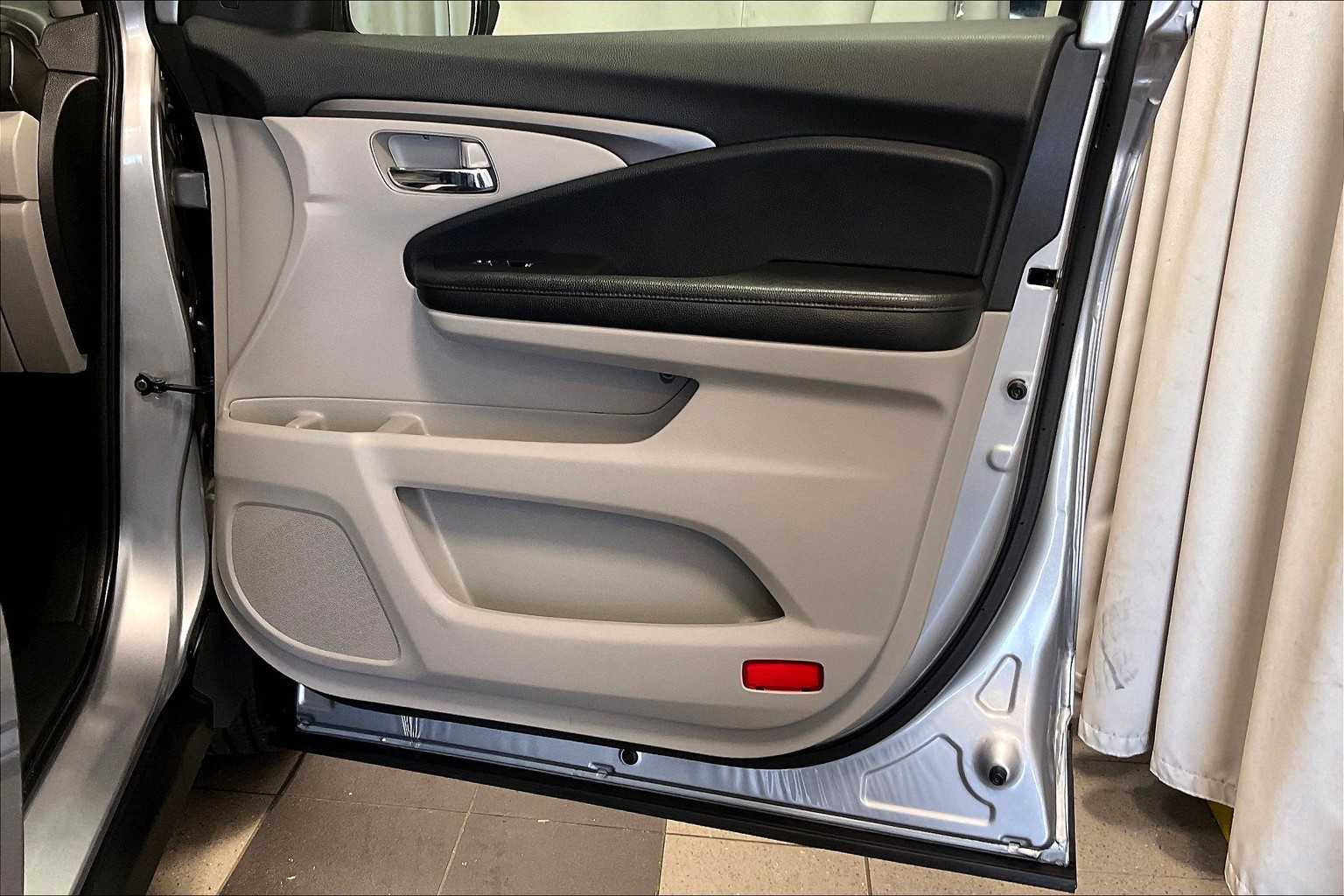 2022 Honda Pilot EX-L - Photo 12