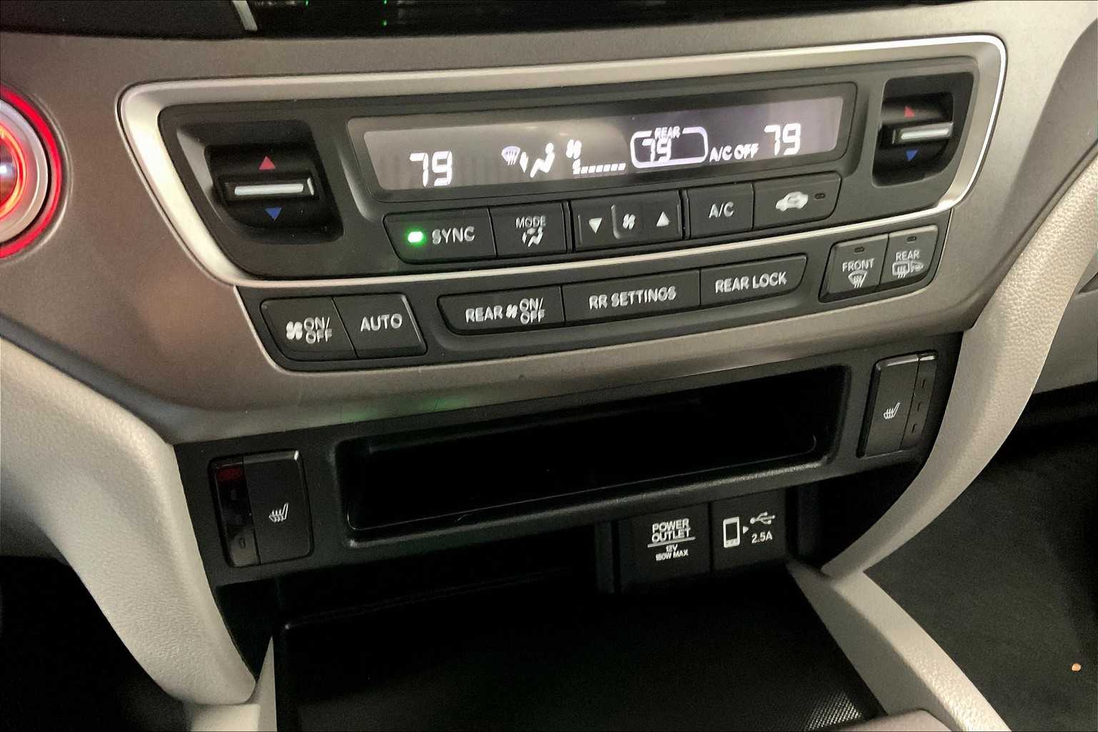 2022 Honda Pilot EX-L - Photo 26