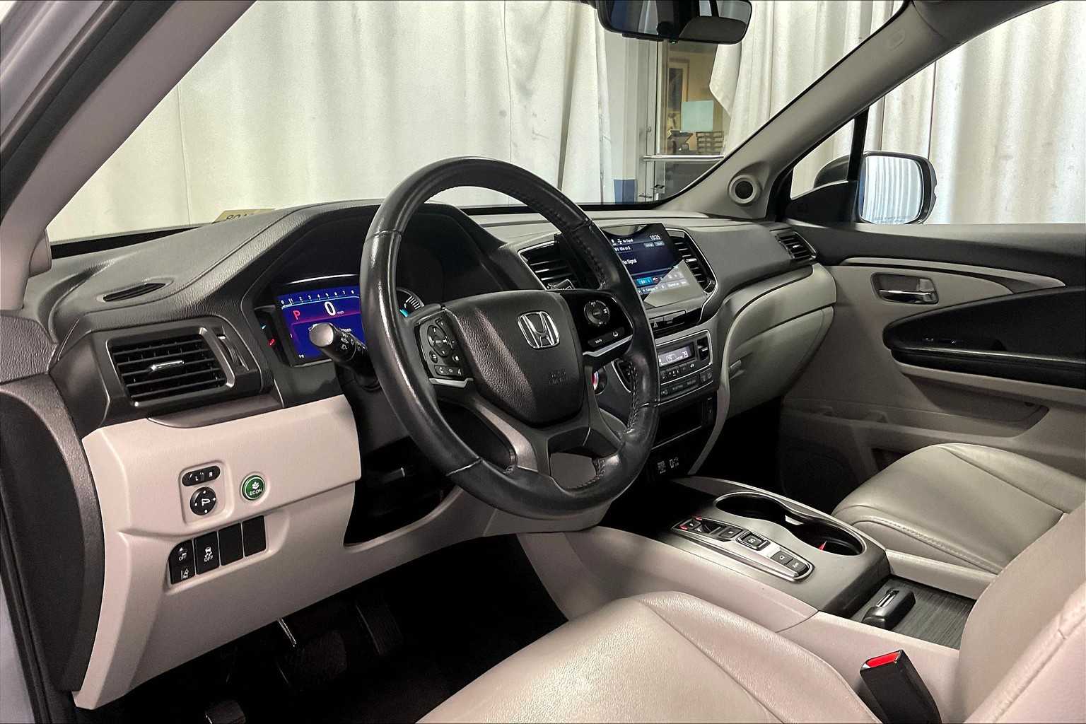 2022 Honda Pilot EX-L - Photo 8