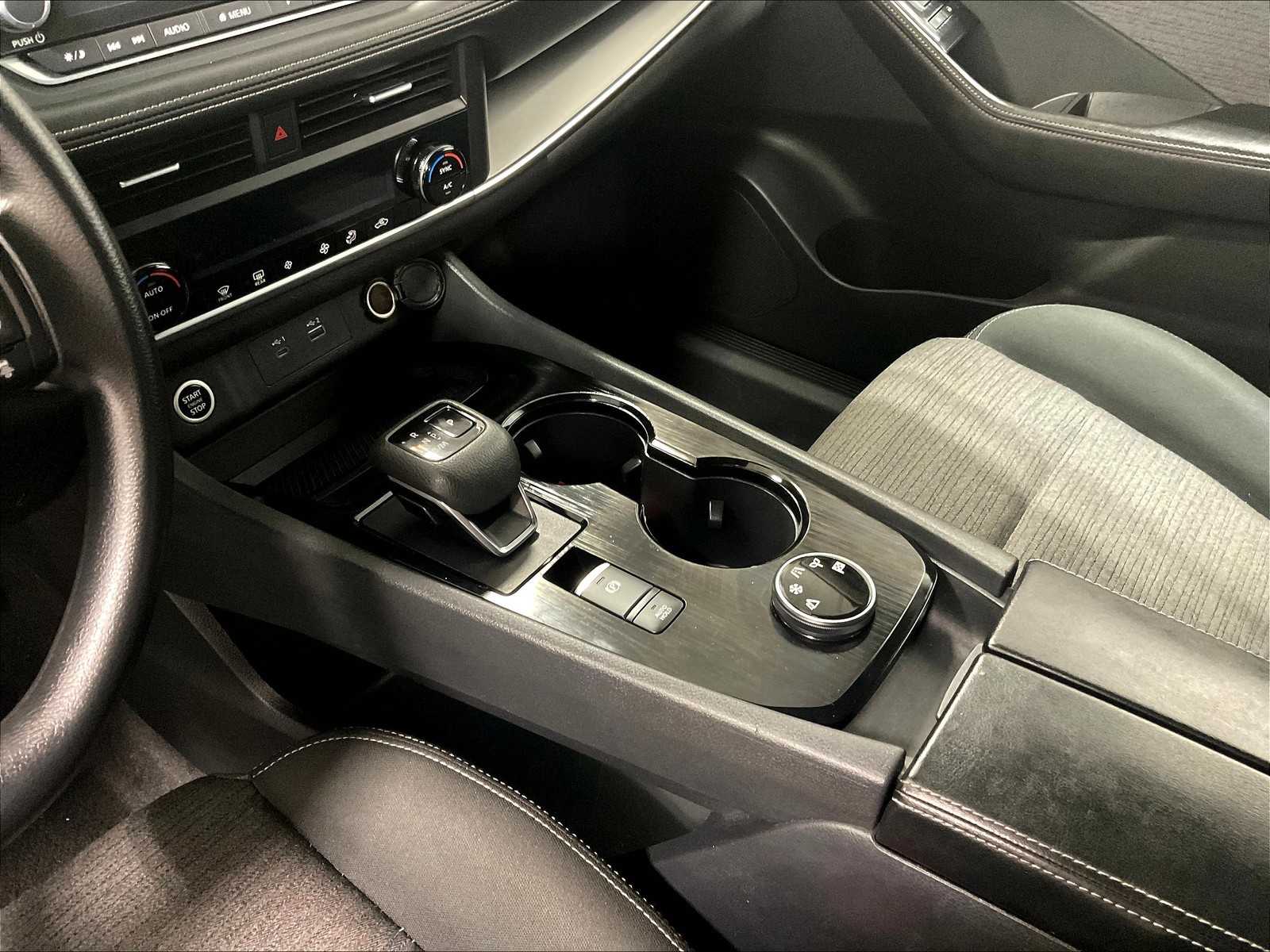 2023 Nissan Rogue SV - Photo 20