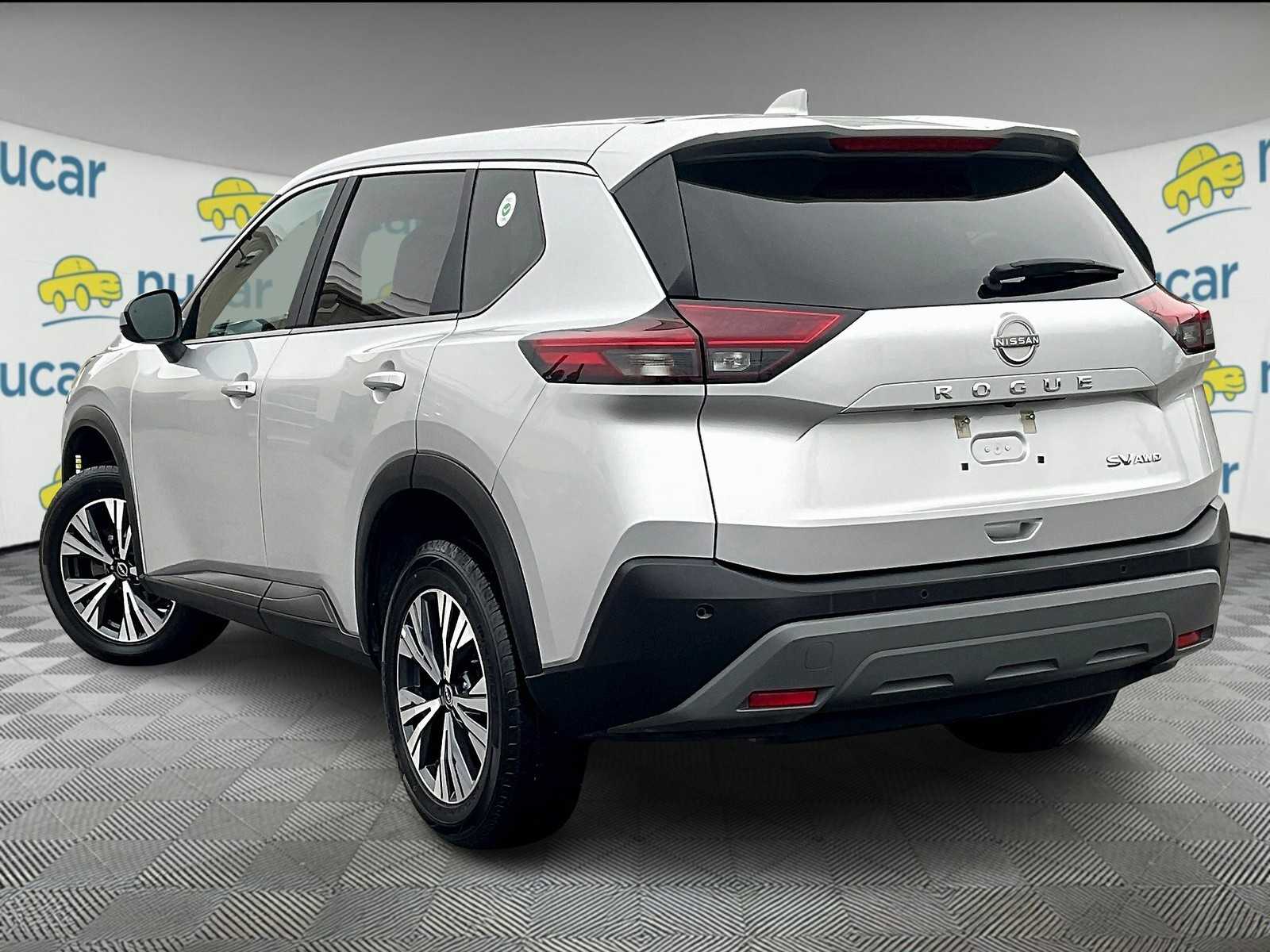 2023 Nissan Rogue SV - Photo 4
