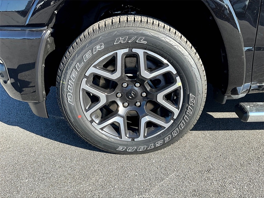 2026 Ram 1500 Laramie - Photo 8