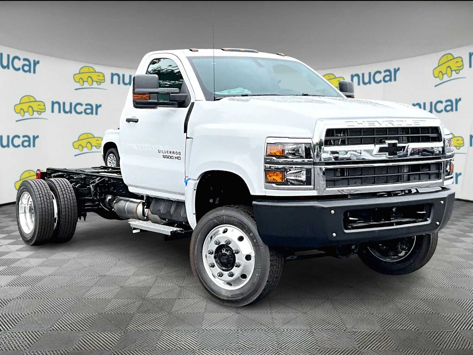 2024 Chevrolet Silverado 4500 Medium Duty Chassis Cab Work Truck's photo