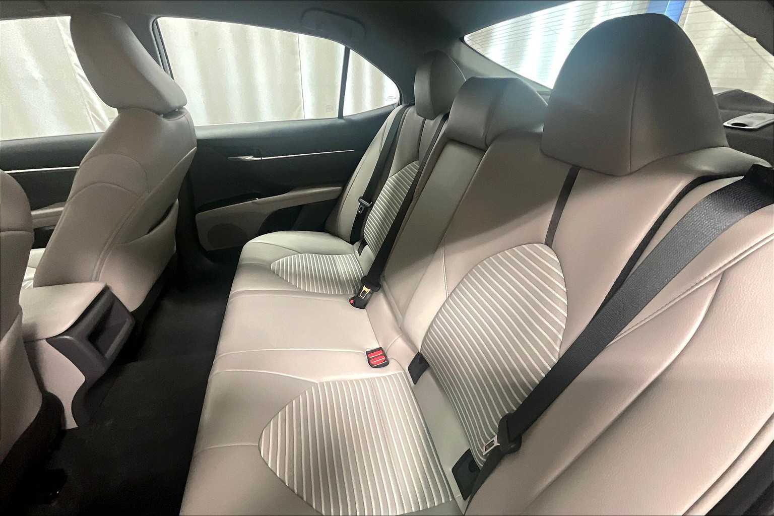 2024 Toyota Camry SE - Photo 15