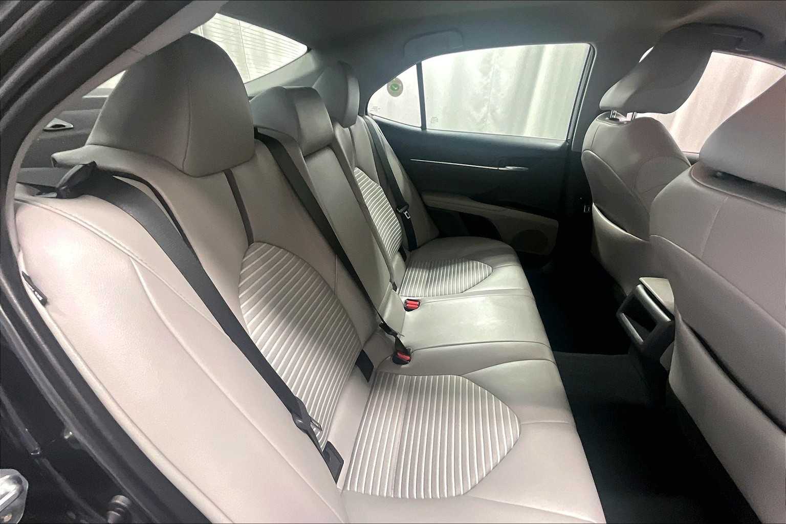 2024 Toyota Camry SE - Photo 16