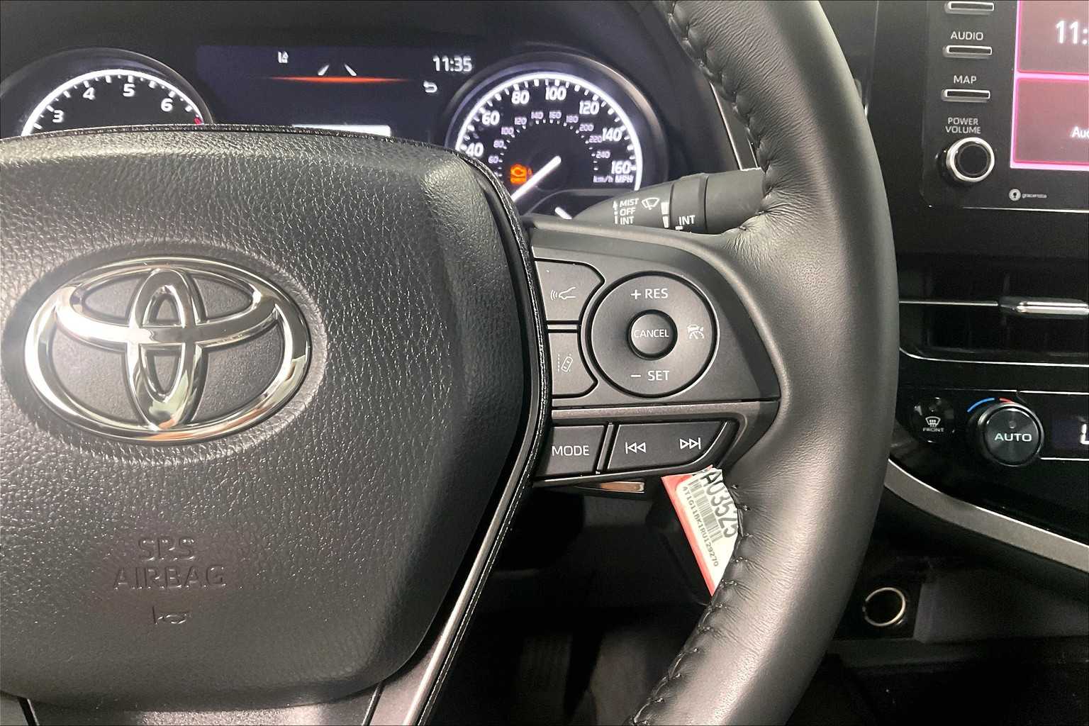 2024 Toyota Camry SE - Photo 23