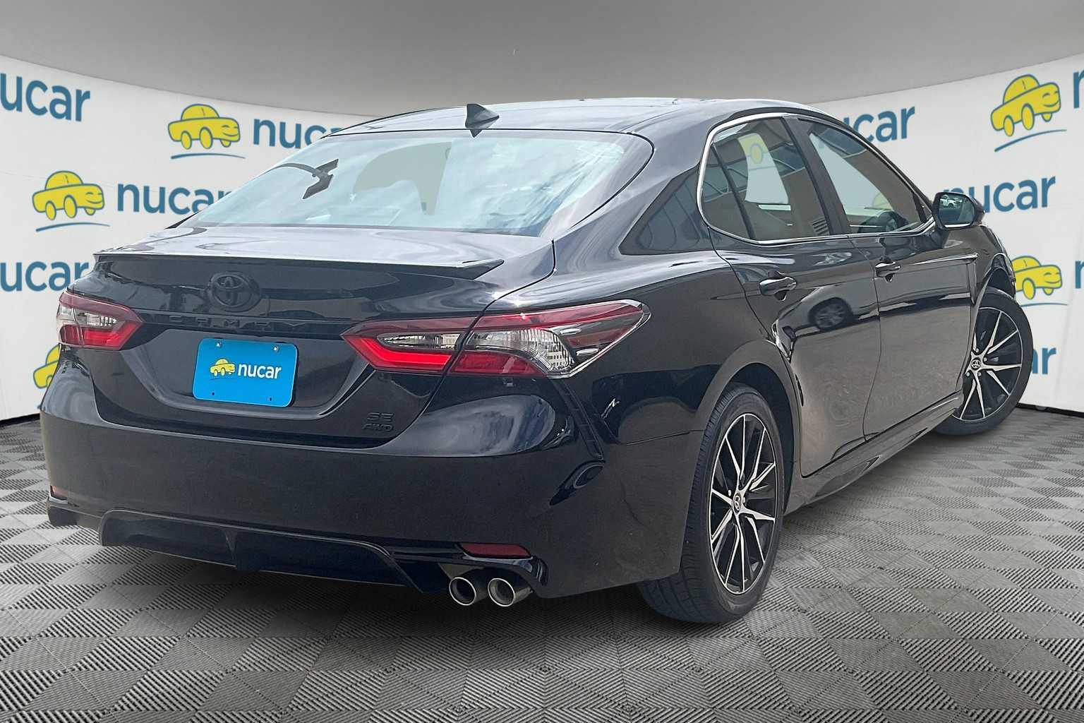 2024 Toyota Camry SE - Photo 6