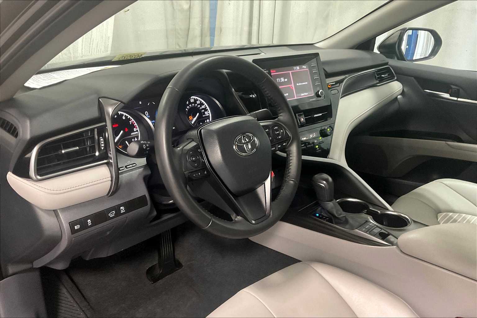 2024 Toyota Camry SE - Photo 8