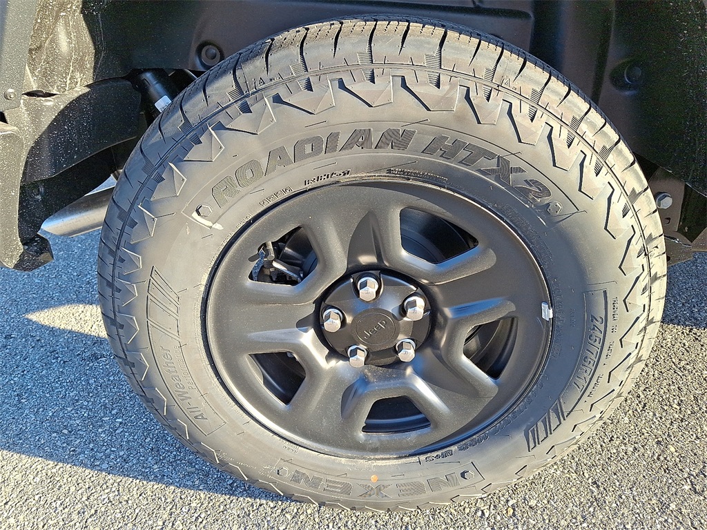 2026 Jeep Wrangler Sport - Photo 5