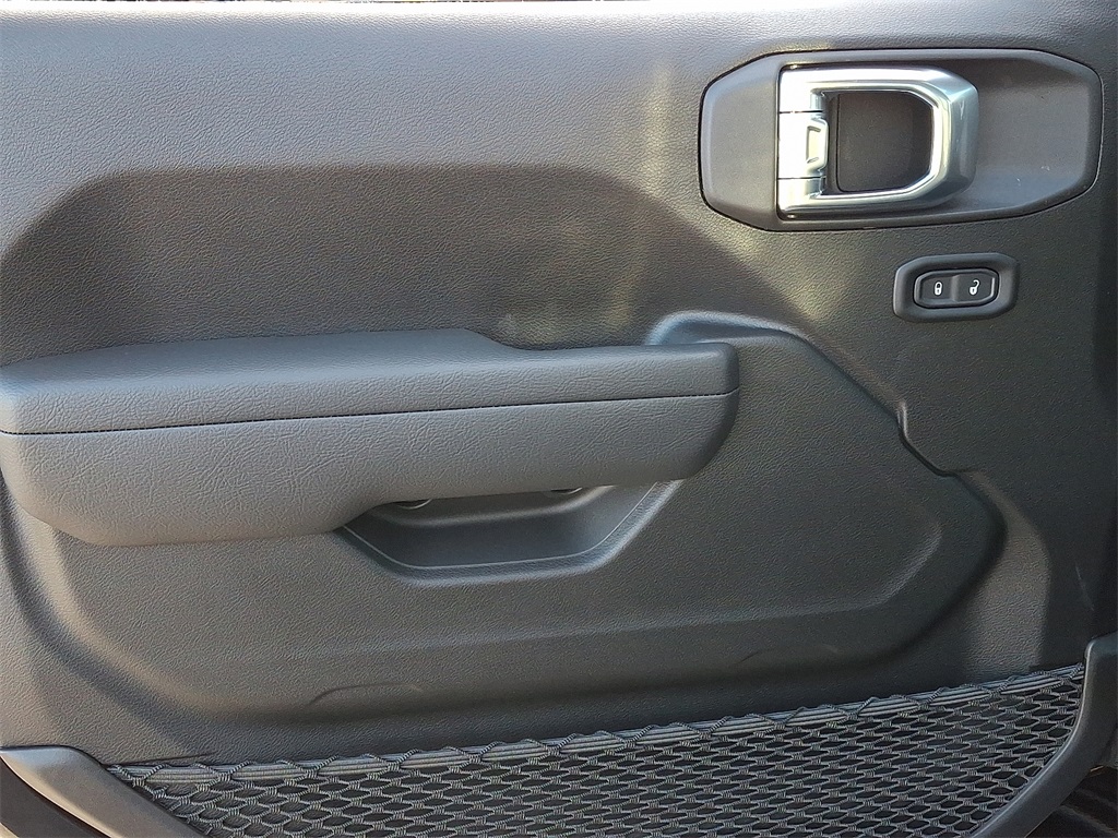 2026 Jeep Wrangler Sport - Photo 8