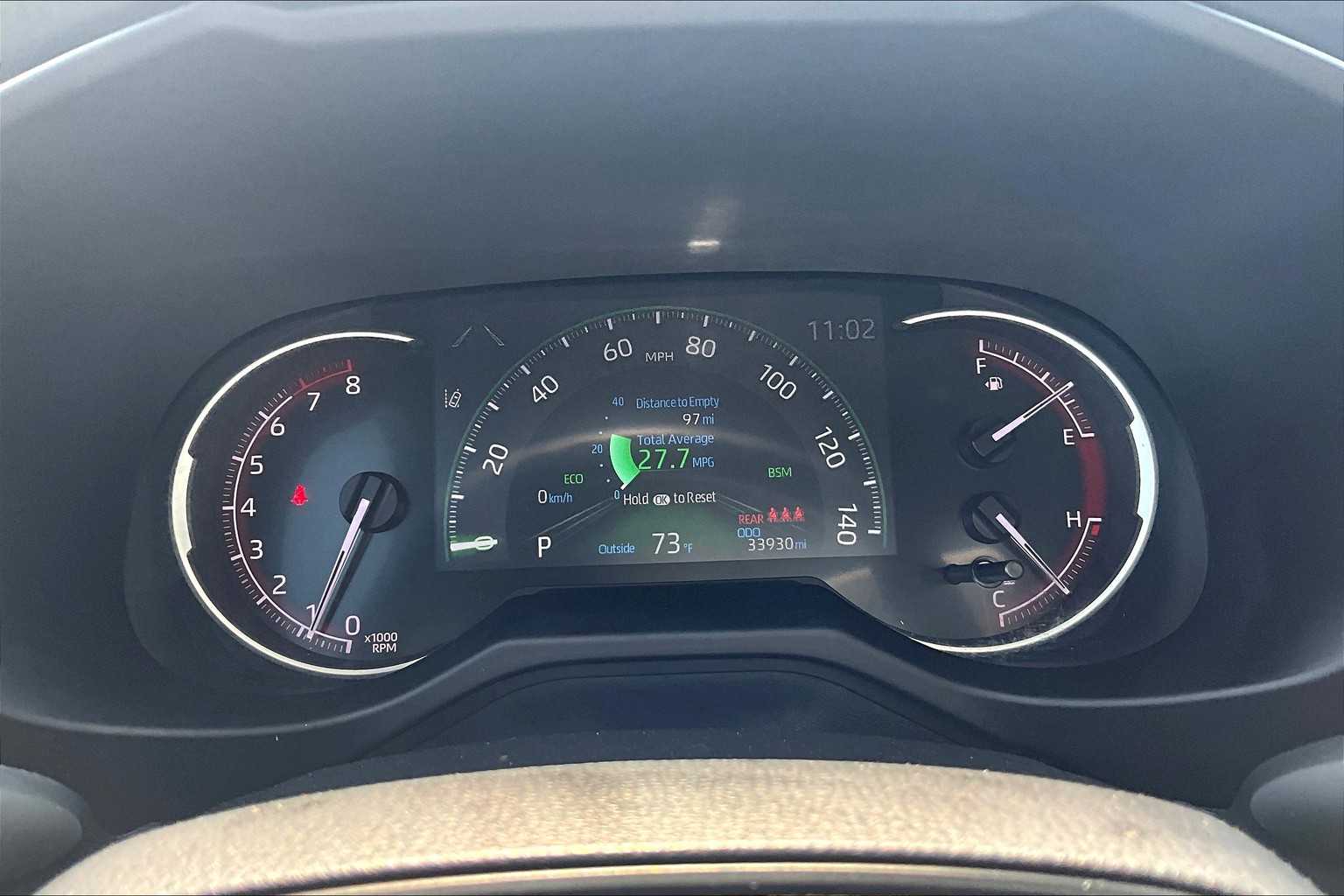 2023 Toyota RAV4 LE - Photo 25