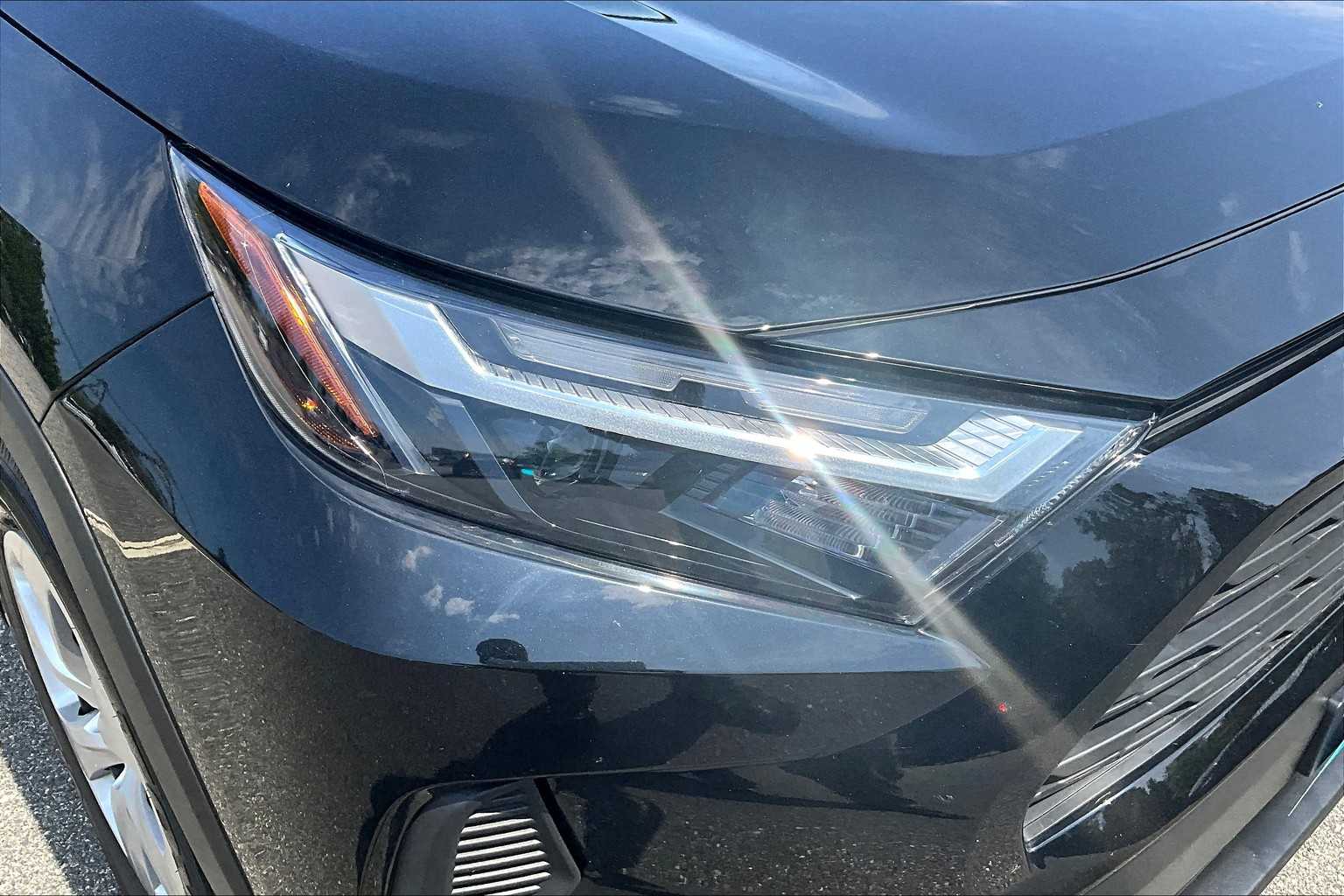 2023 Toyota RAV4 LE - Photo 33