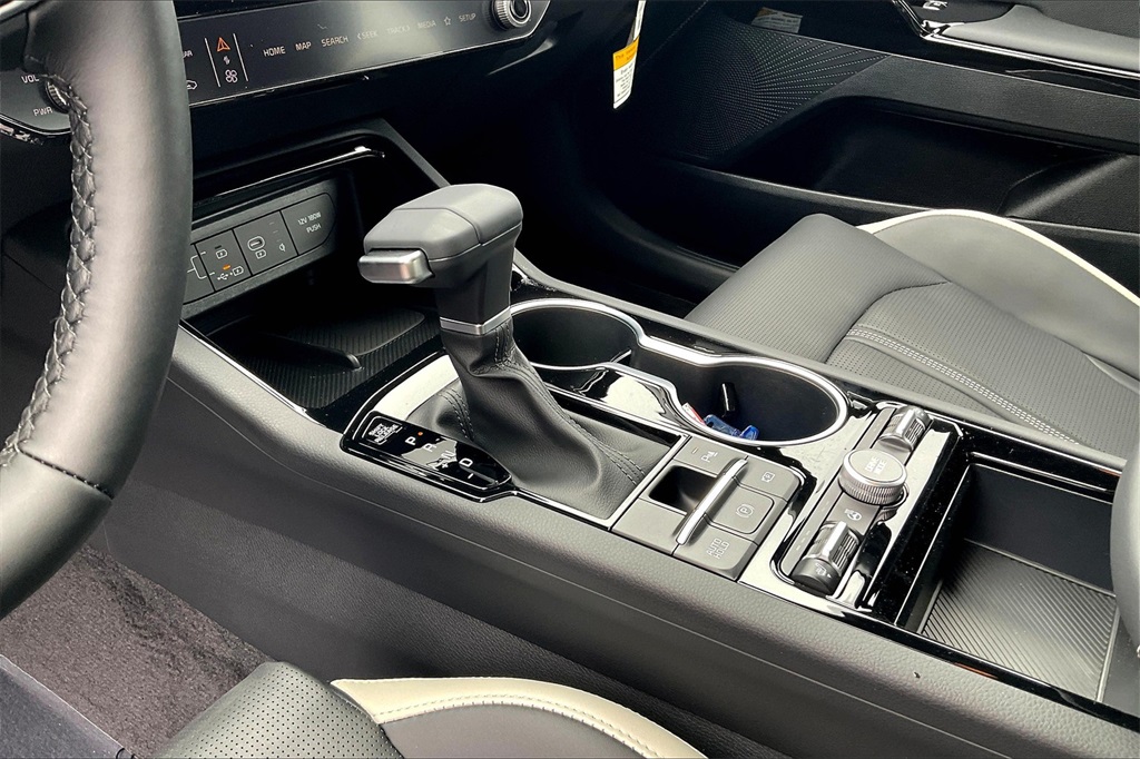 2026 Kia K5 GT-Line - Photo 14