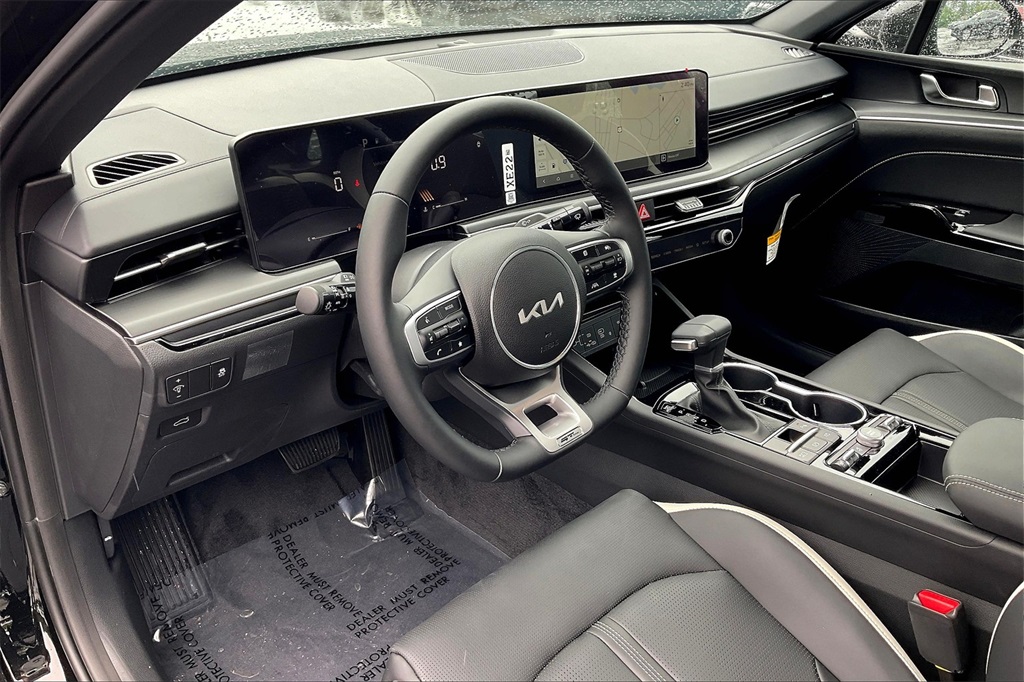 2026 Kia K5 GT-Line - Photo 9