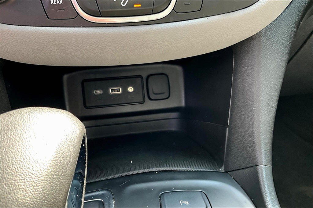 2022 Chevrolet Equinox LT - Photo 26