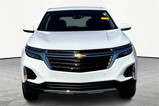 2023 Chevrolet Equinox LT - Photo 2