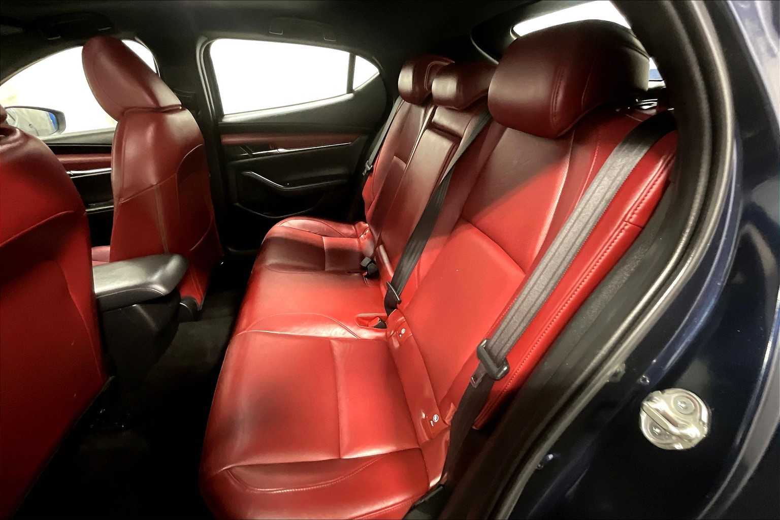 2020 Mazda Mazda3 Hatchback Premium Package - Photo 14