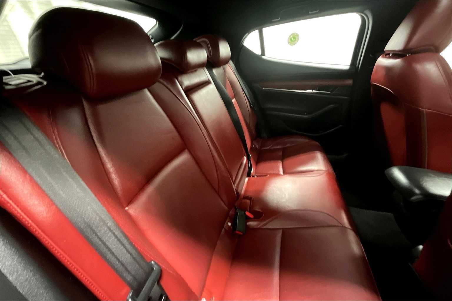 2020 Mazda Mazda3 Hatchback Premium Package - Photo 15