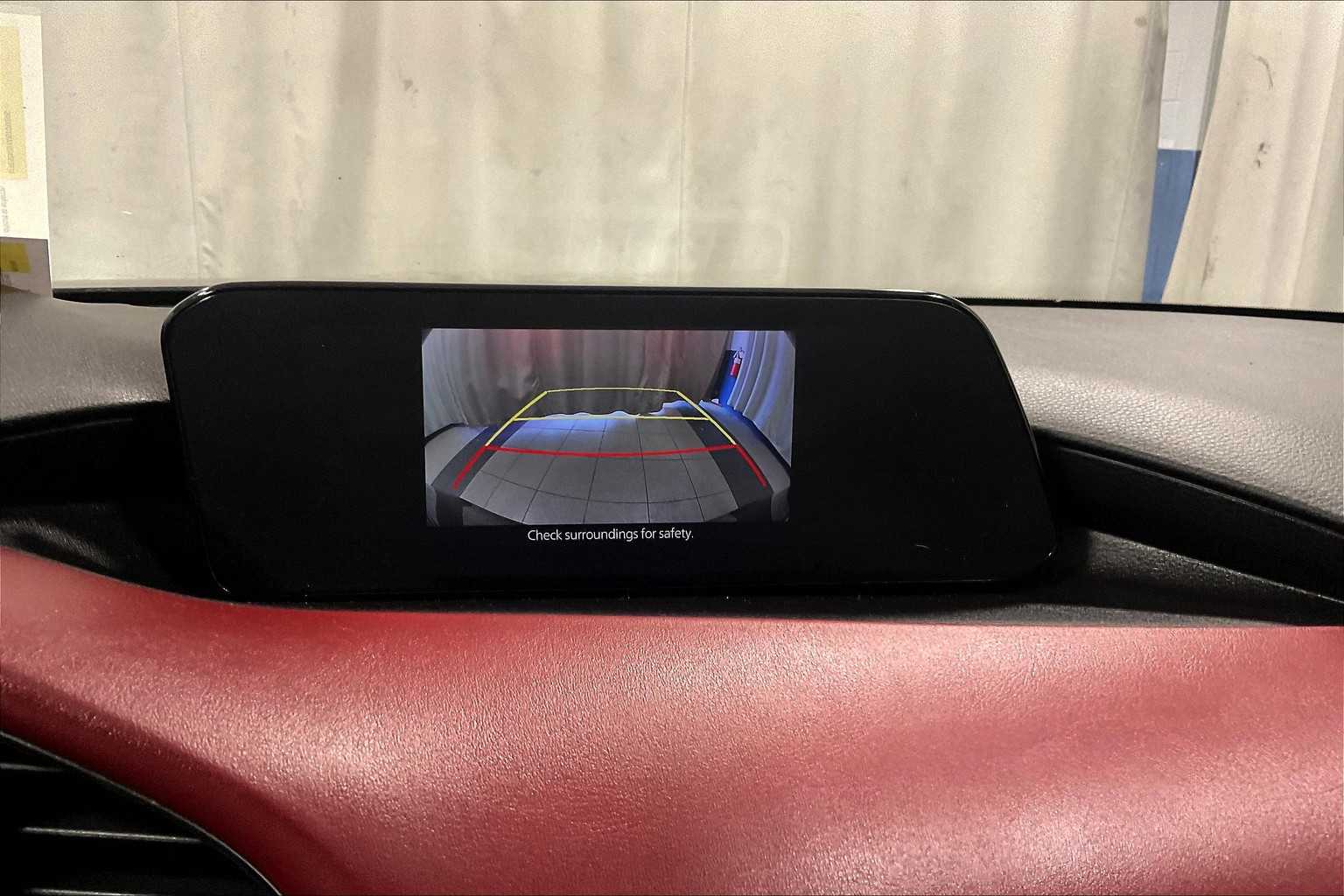 2020 Mazda Mazda3 Hatchback Premium Package - Photo 18
