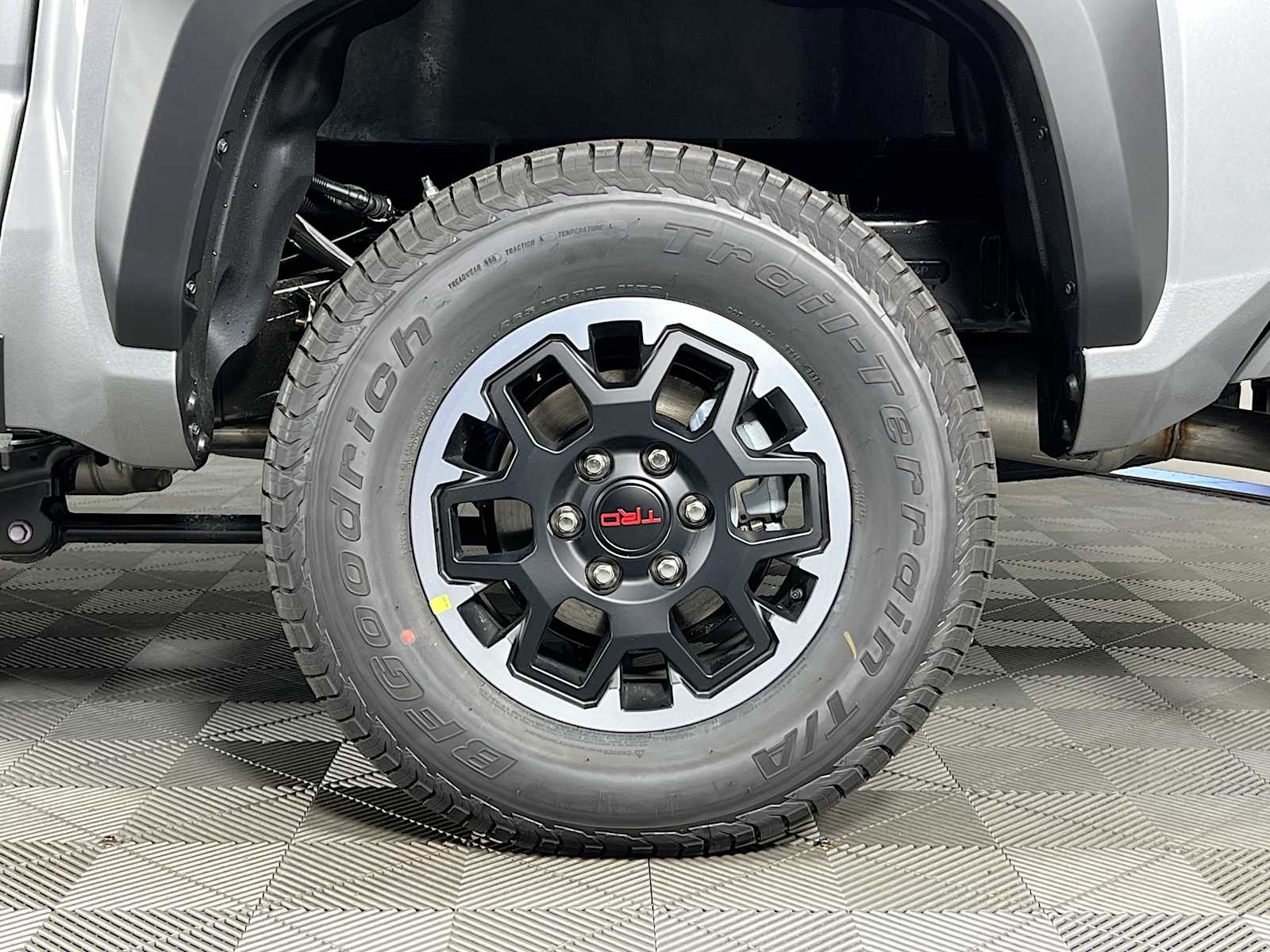 2025 Toyota Tacoma TRD Off Road - Photo 18