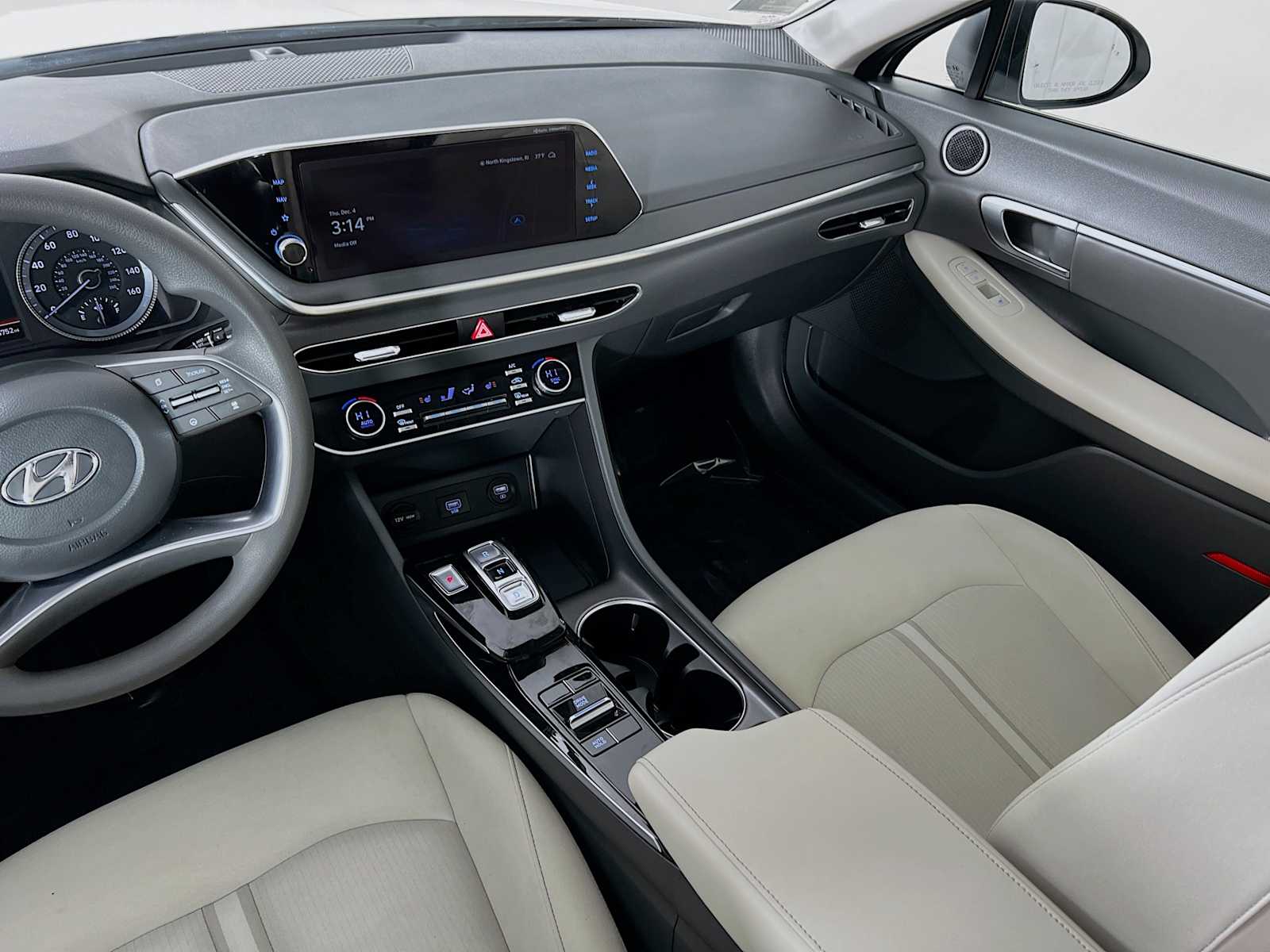2023 Hyundai Sonata SEL - Photo 23