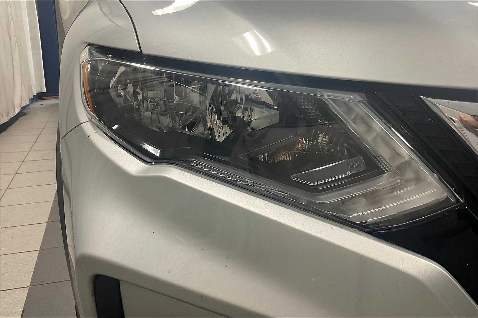 2020 Nissan Rogue SV - Photo 33