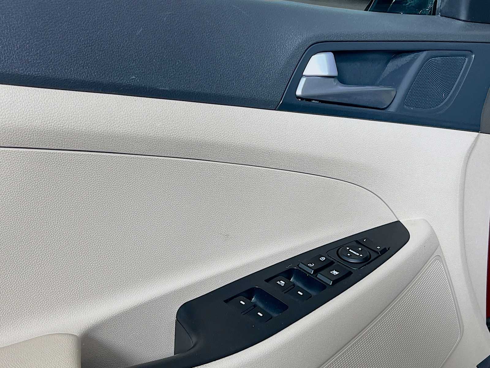 2016 Hyundai Tucson SE - Photo 16