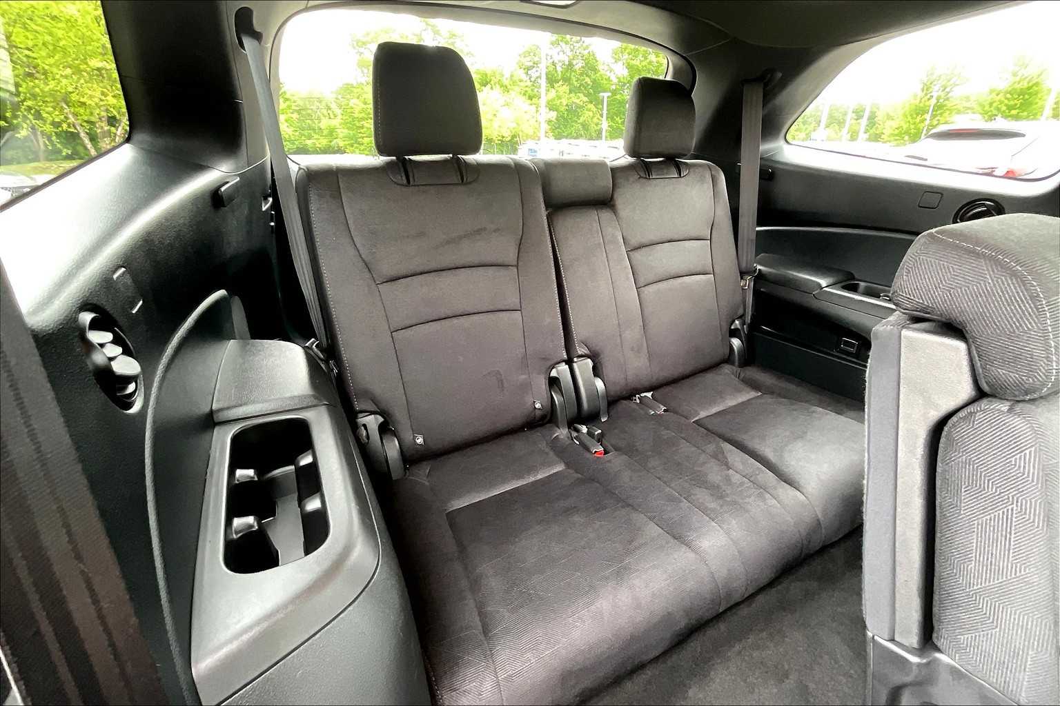 2022 Honda Pilot Sport - Photo 17