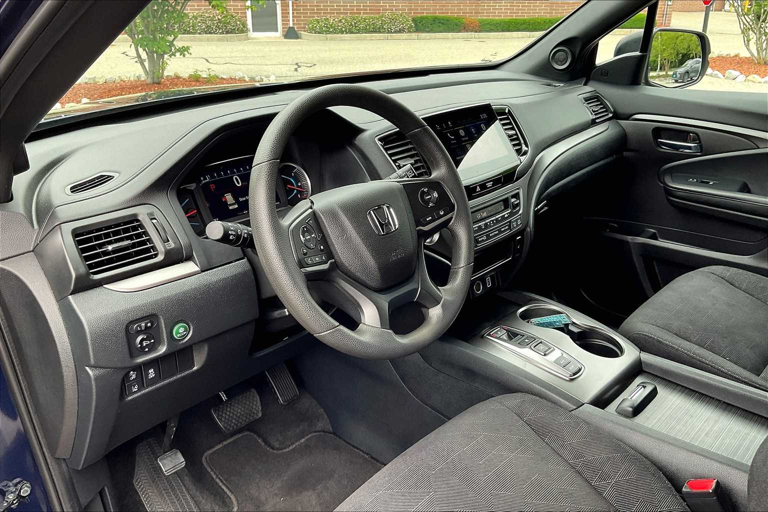 2022 Honda Pilot Sport - Photo 4