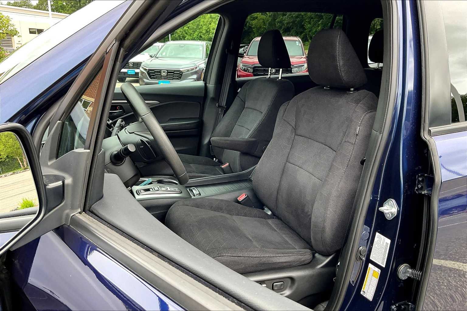 2022 Honda Pilot Sport - Photo 5