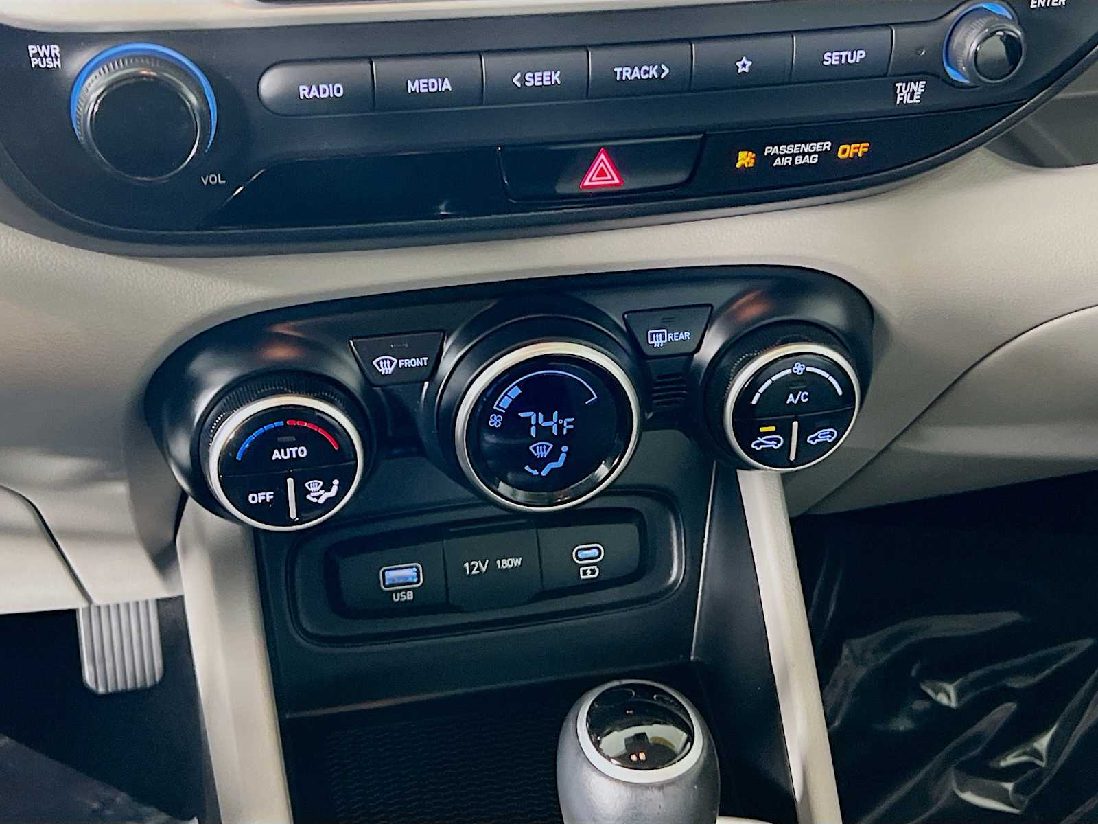 2023 Hyundai Venue SEL - Photo 15