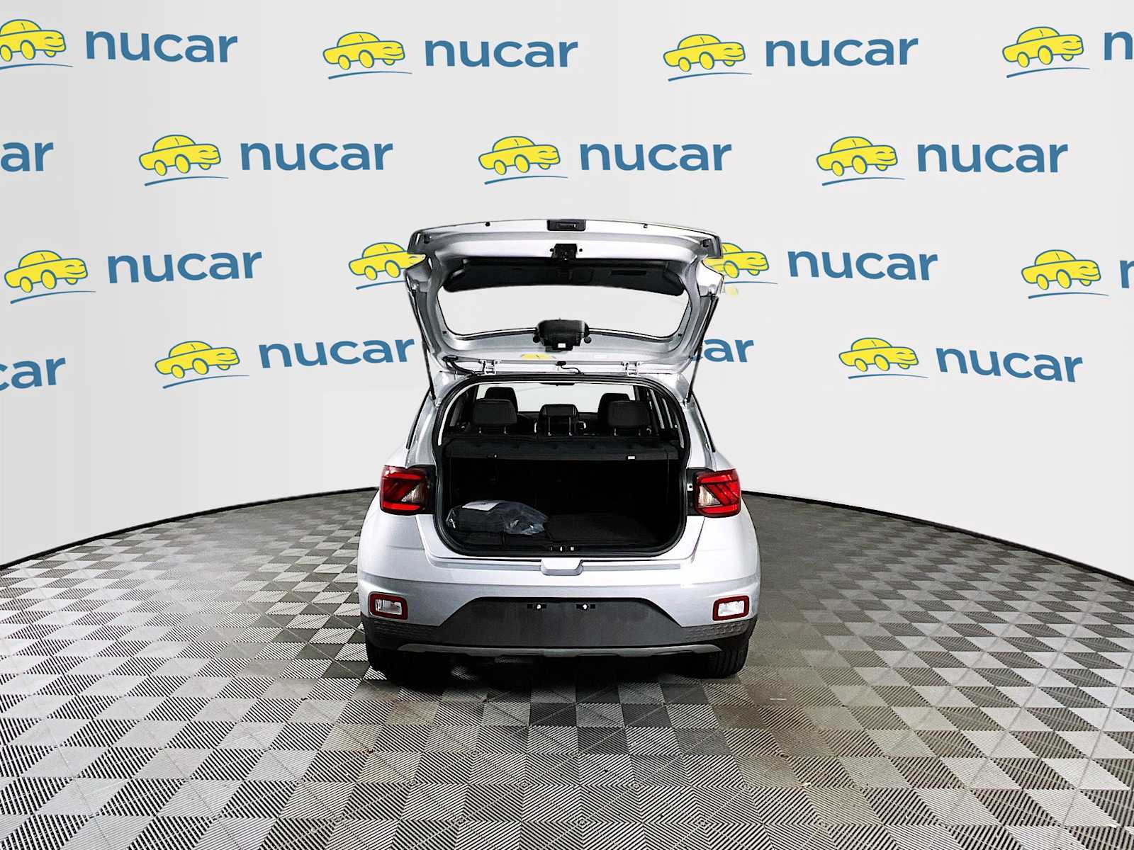 2023 Hyundai Venue SEL - Photo 25