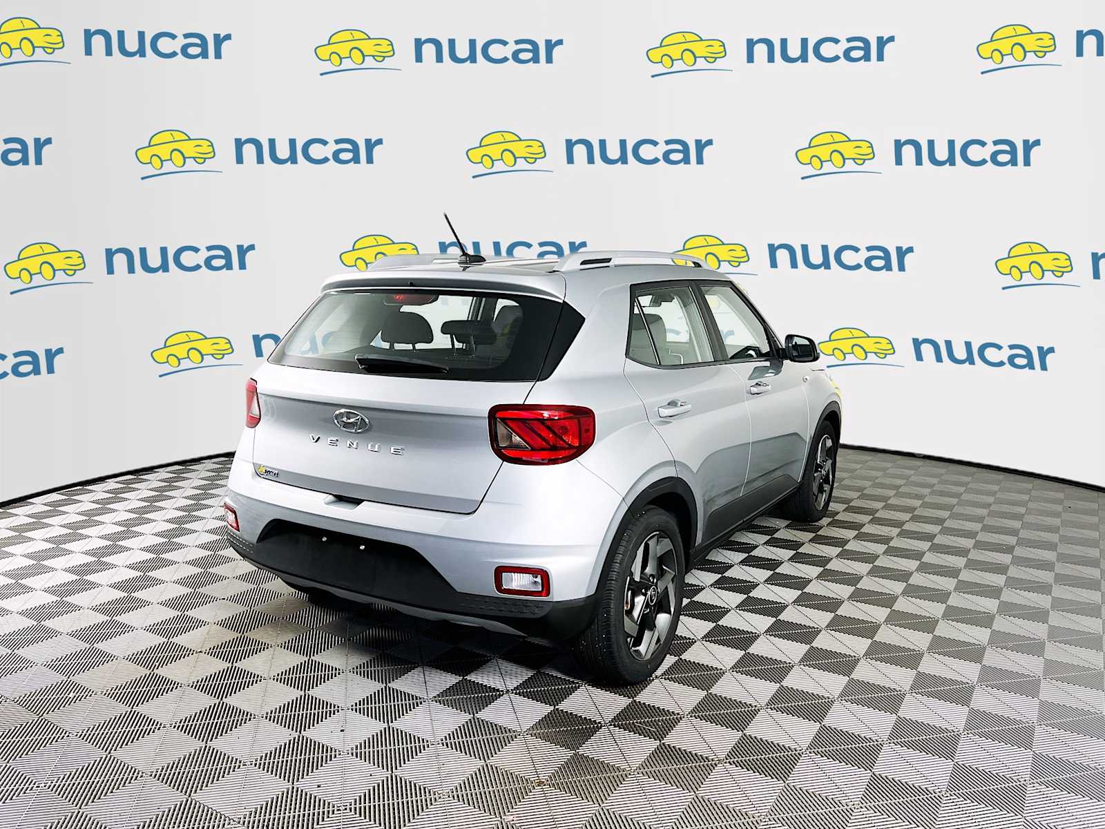 2023 Hyundai Venue SEL - Photo 7