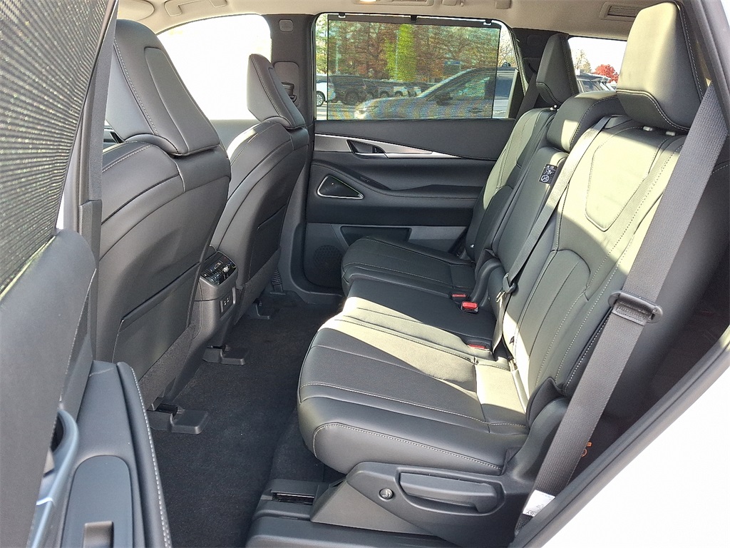 2026 INFINITI QX60 LUXE - Photo 6