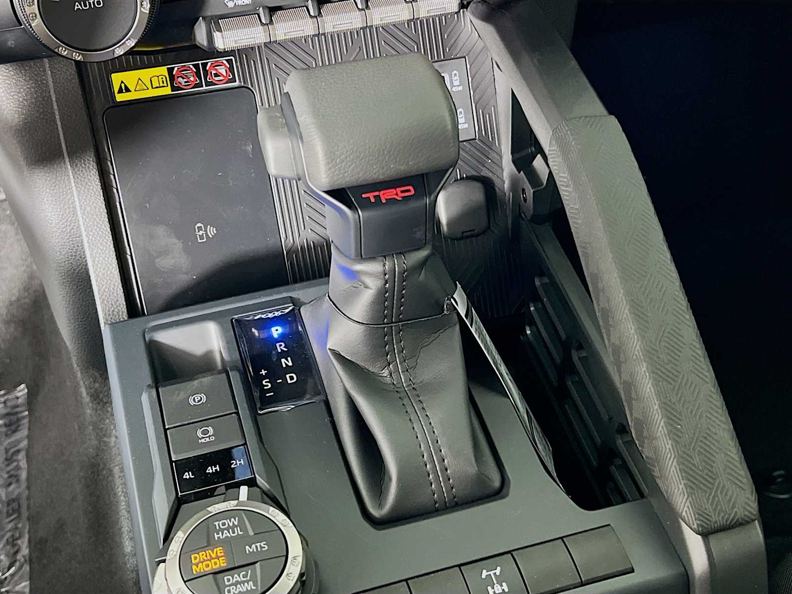 2025 Toyota Tacoma TRD Off Road - Photo 11
