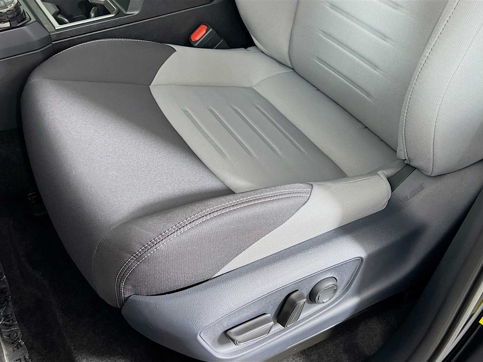 2025 Toyota Tacoma TRD Off Road - Photo 16