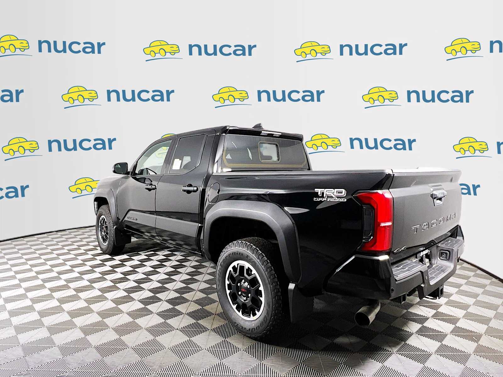 2025 Toyota Tacoma TRD Off Road - Photo 4